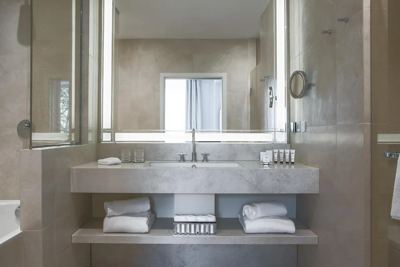 ***** Hotel Fauchon L'Hotel Paris France